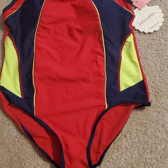 Wantdo size 14 swimsuit - Picture 3 of 3